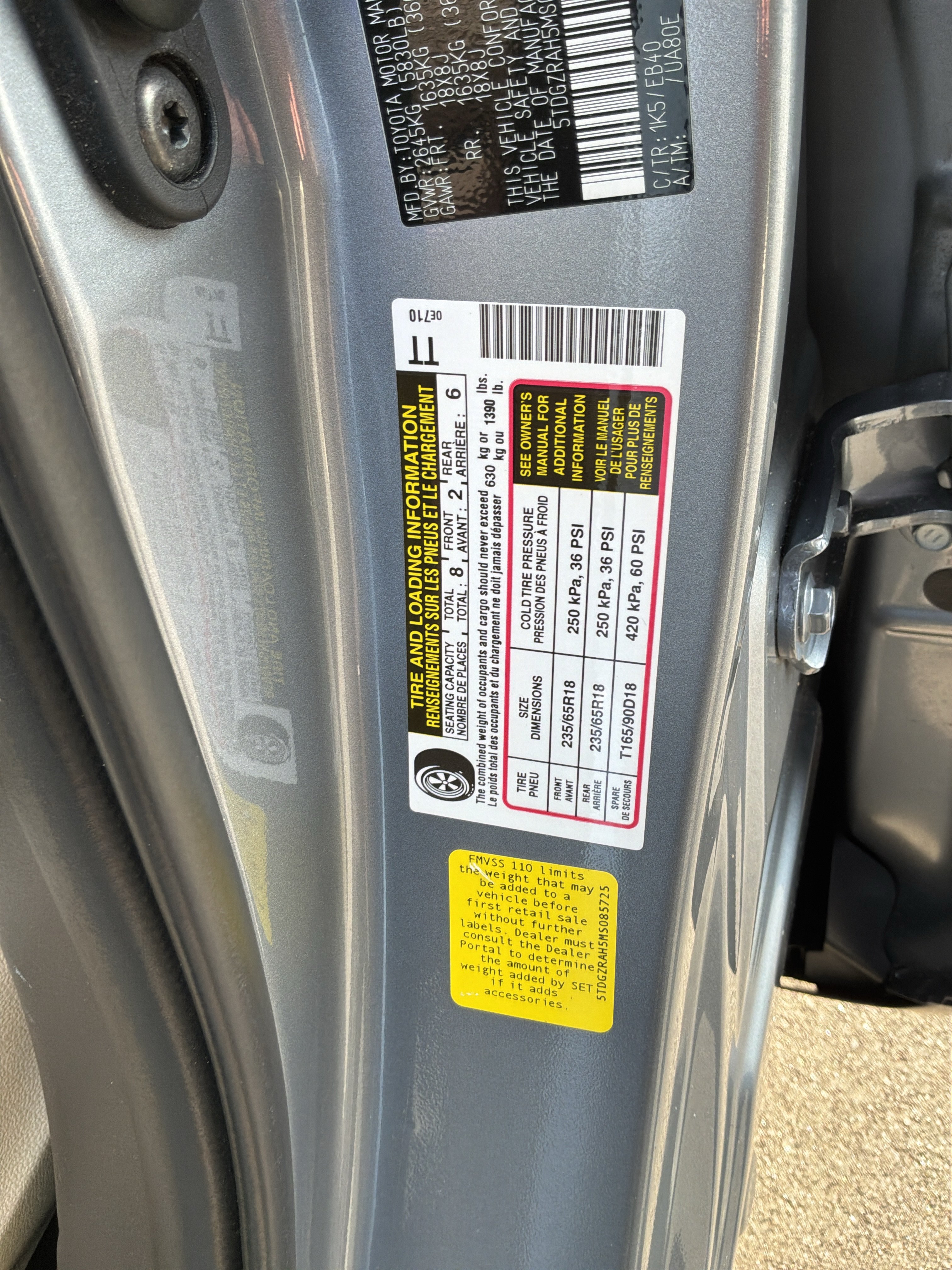 Used 2021 Toyota Highlander XLE FWD image 36