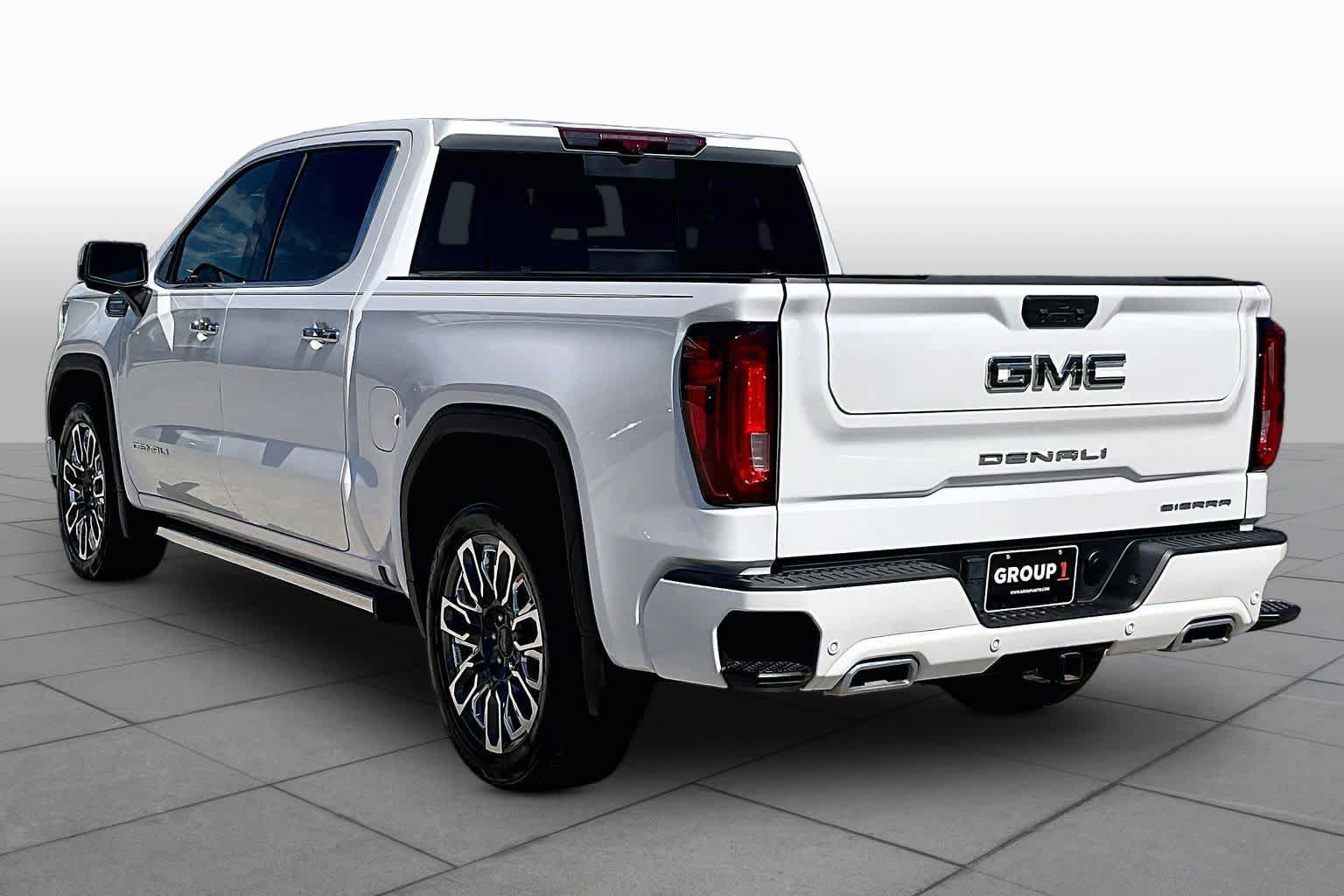 Used 2025 GMC Sierra 1500 Denali Ultimate AWD/4WD image 12