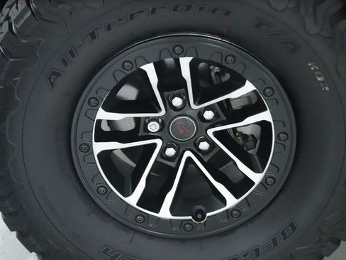 Used 2026 Jeep Wrangler Unlimited Rubicon AWD/4WD image 44