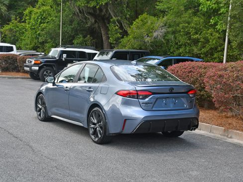 Certified 2024 Toyota Corolla SE w/ SE Premium Package FWD image 4