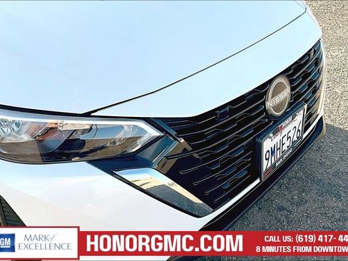Used 2024 Nissan Sentra SV FWD image 30
