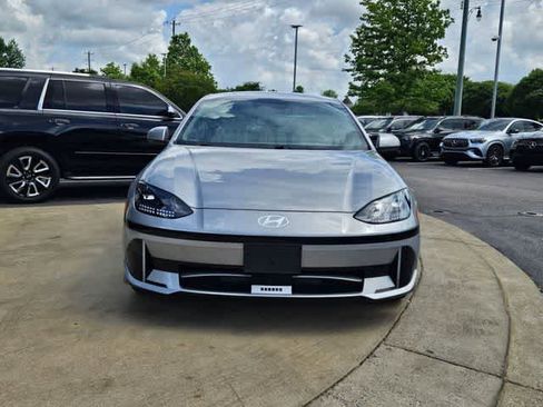 Used 2023 Hyundai Ioniq 6 SEL RWD image 4