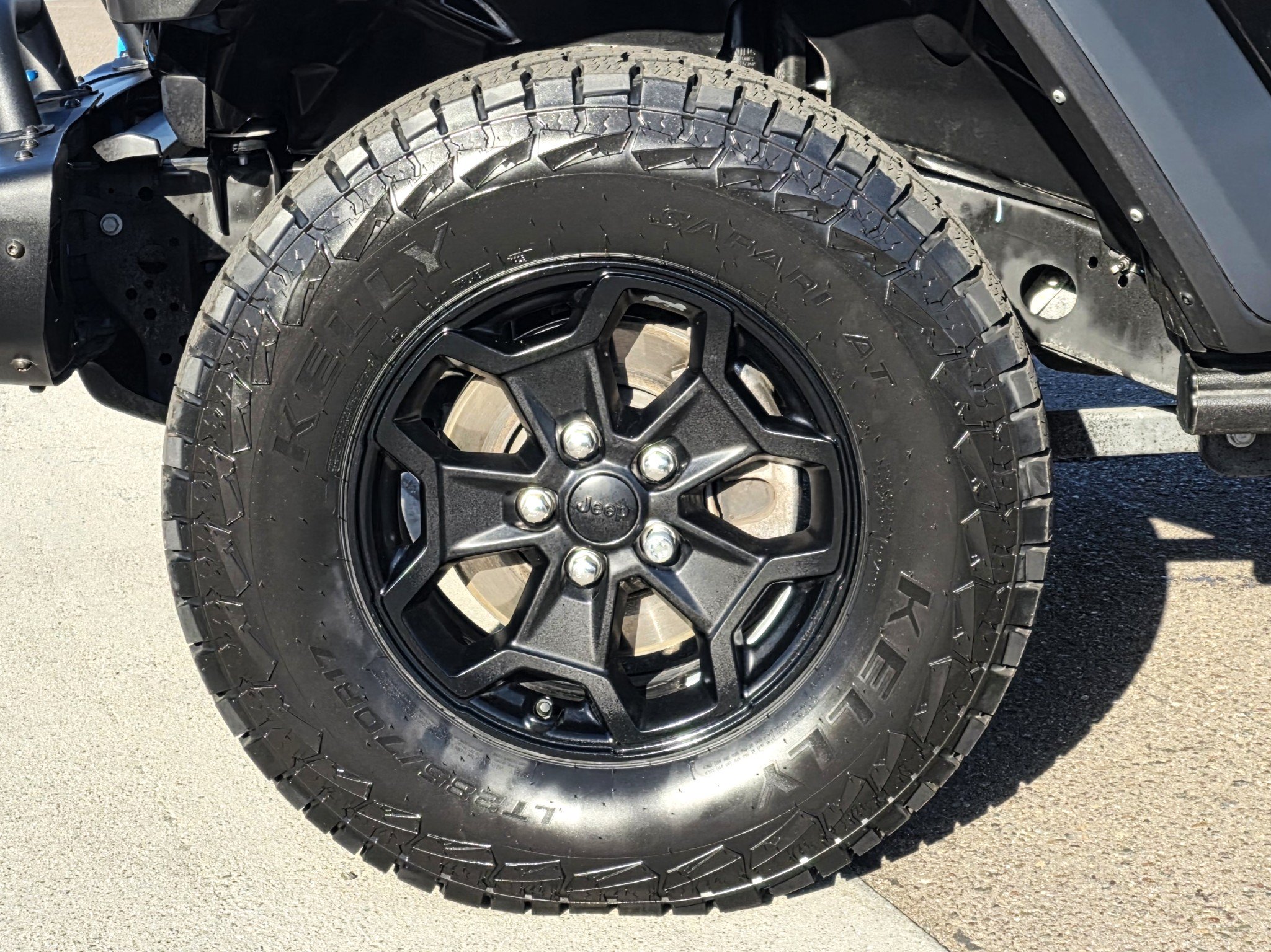 Certified 2023 Jeep Wrangler Unlimited Rubicon 4xe AWD/4WD image 9
