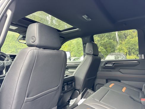 New 2026 GMC Sierra 3500 AT4 w/ AT4 Premium Plus Package image 31