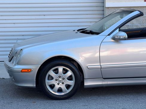 Used 2000 Mercedes-Benz CLK 320 Cabriolet image 98