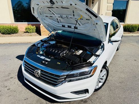 Used 2020 Volkswagen Passat 2.0T SE image 18