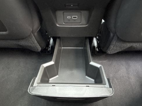 Used 2024 Cadillac XT6 Premium Luxury w/ Platinum Package image 34