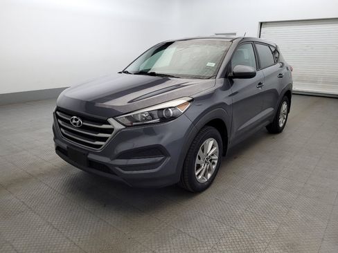 Used 2018 Hyundai Tucson SE image 2