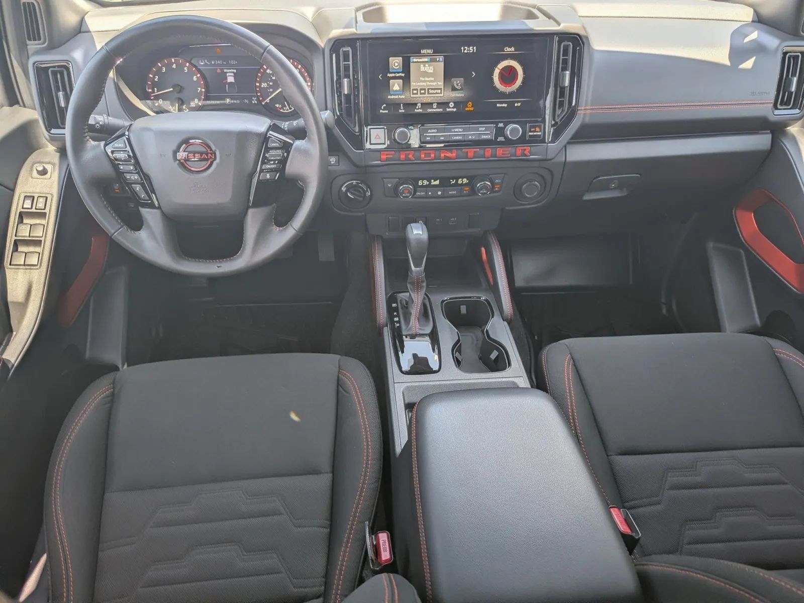 Certified 2025 Nissan Frontier PRO-4X AWD/4WD image 19