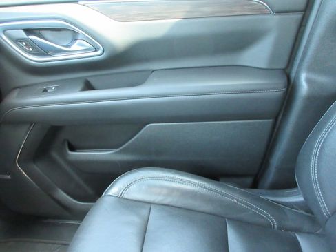 Used 2021 Chevrolet Tahoe Z71 w/ Z71 Signature Package image 37