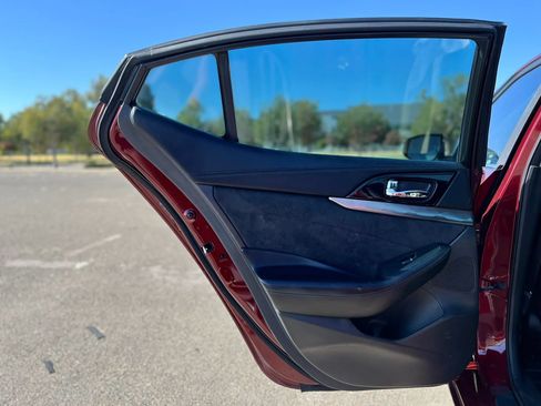 Used 2016 Nissan Maxima SR FWD image 11