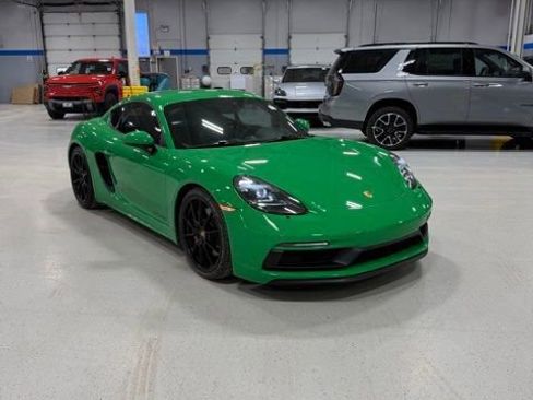 Used 2022 Porsche 718 Cayman GT4 image 17