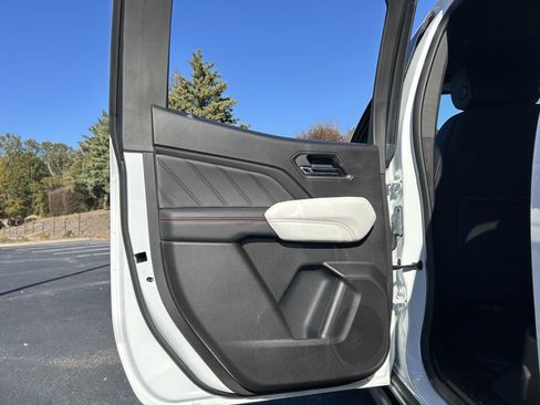 Used 2024 GMC Canyon AT4X image 57