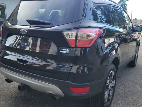 Used 2018 Ford Escape SEL w/ Ford Safe & Smart Package image 4