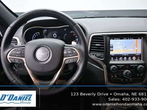 Used 2015 Jeep Grand Cherokee Limited w/ Trailer Tow Group IV AWD/4WD image 26
