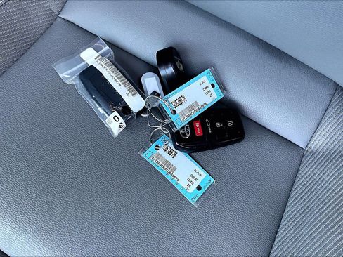 Certified 2025 Toyota Camry SE FWD image 15
