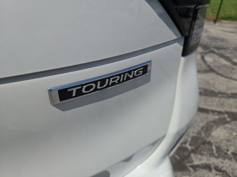 Certified 2025 Subaru Forester Touring AWD/4WD image 11
