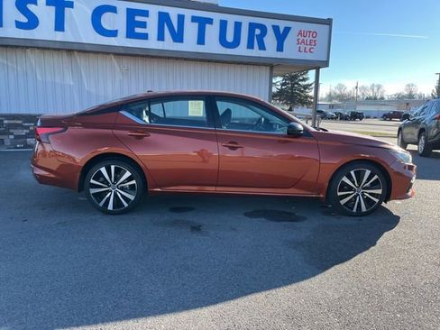 Used 2021 Nissan Altima 2.5 SR image 14