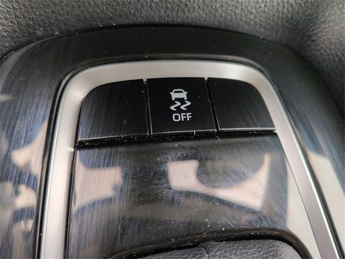 Certified 2025 Toyota Corolla LE image 23