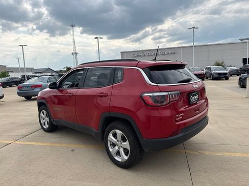 Used 2018 Jeep Compass Latitude w/ Popular Equipment Group AWD/4WD image 19