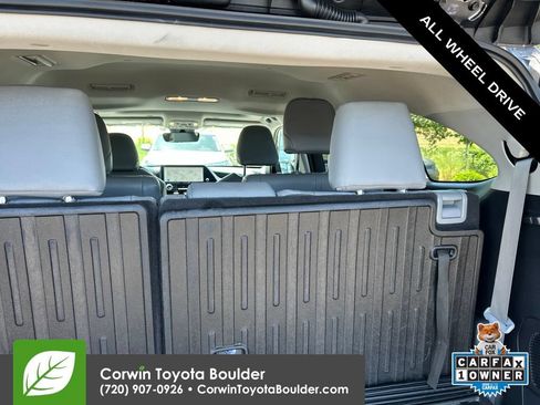 Used 2023 Toyota Highlander XLE AWD/4WD image 17