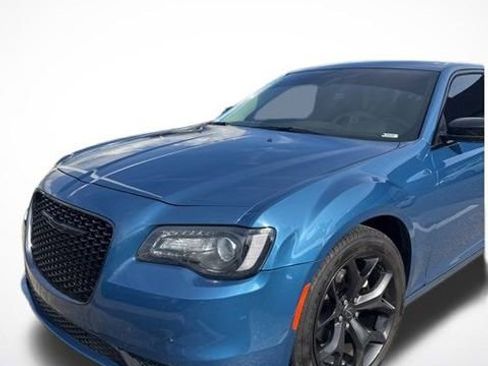 Used 2021 Chrysler 300 Touring w/ Sport Appearance Package image 19