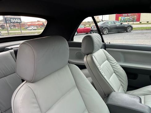 Used 1997 BMW 328i Convertible image 20