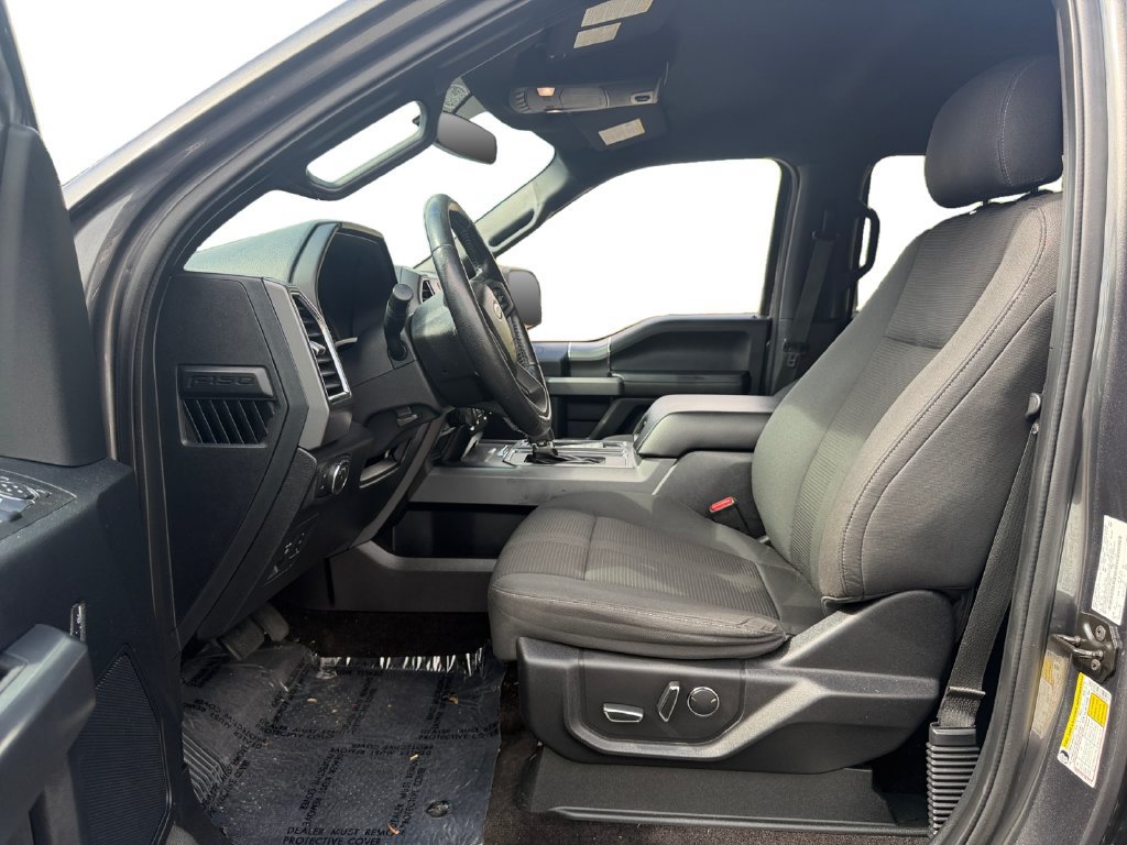 Used 2016 Ford F150 XLT w/ Equipment Group 302A Luxury AWD/4WD image 9