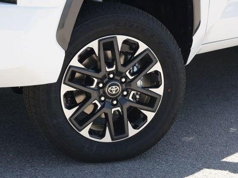 New 2026 Toyota Tundra Limited AWD/4WD image 20