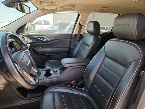 Used 2023 GMC Acadia Denali FWD image 11