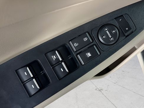 Used 2020 Hyundai Tucson Ultimate w/ Cargo Package image 18