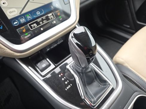 Used 2023 Subaru Outback Limited image 21