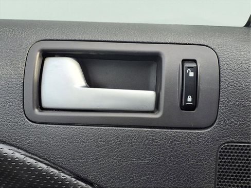 Used 2007 Ford Mustang GT Premium image 16