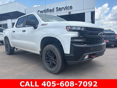 Used 2021 Chevrolet Silverado 1500 LT Trail Boss w/ Convenience Package II AWD/4WD image 1