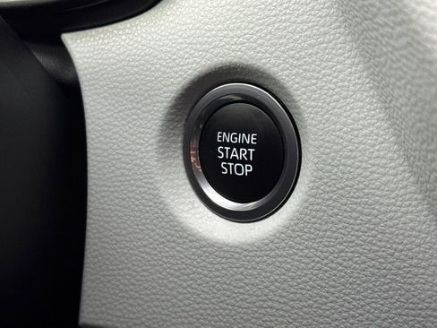 Used 2024 Toyota Corolla SE image 21