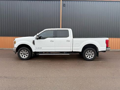 Used 2019 Ford F250 XLT w/ XLT Premium Package image 3