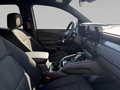 Used 2023 Chevrolet Colorado LT w/ LT Convenience Package II image 15