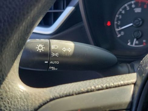 Used 2021 Toyota Corolla LE image 32