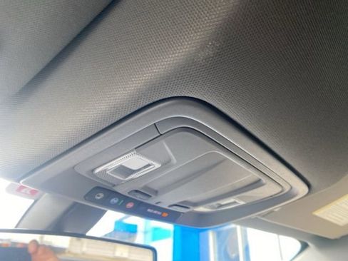 Used 2022 Chevrolet Silverado 1500 LT image 15