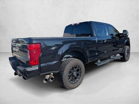 Used 2022 Ford F250 Lariat w/ Black Appearance Package AWD/4WD image 5