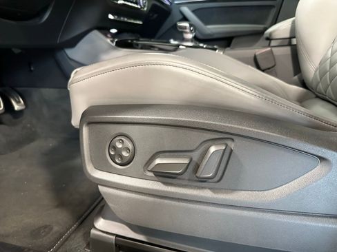 Used 2025 Audi SQ5 Premium Plus image 16