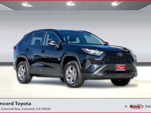 Used 2025 Toyota RAV4 XLE w/ Weather Package image 1