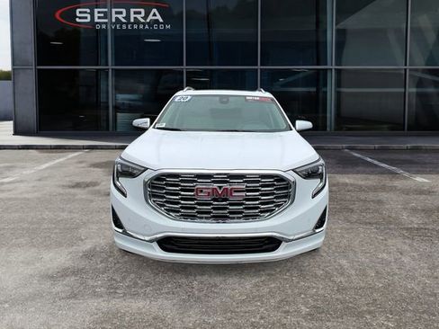 Used 2020 GMC Terrain Denali w/ Denali Premium Package FWD image 8