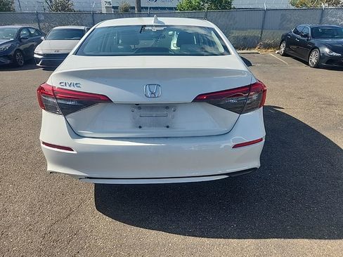 Used 2023 Honda Civic LX image 10