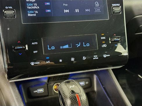 Certified 2022 Hyundai Tucson N Line FWD image 16