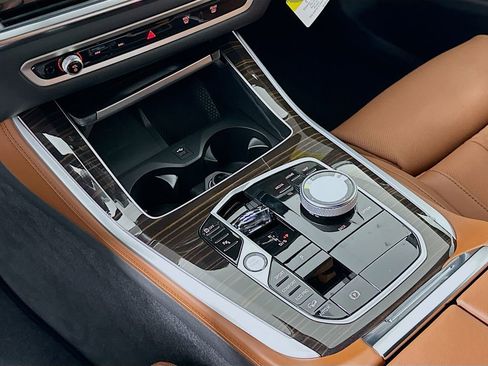 New 2026 BMW X5 M60i w/ Executive Package image 15