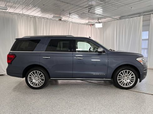 Used 2023 Ford Expedition Platinum AWD/4WD image 15