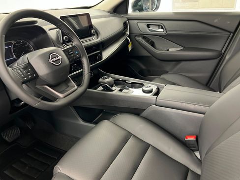 New 2026 Nissan Rogue SV image 15