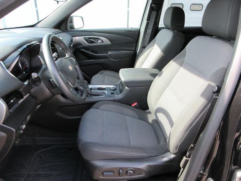 Certified 2024 Chevrolet Traverse LT AWD/4WD image 9