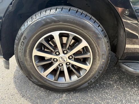 Used 2019 Ford Expedition Max XLT AWD/4WD image 12
